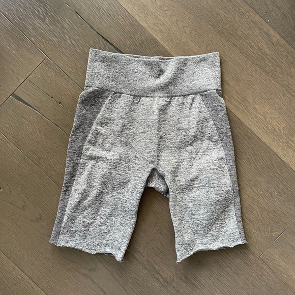 Gymshark Flex High Waisted Leggings (Cut into shorts) - Picture 4 of 5